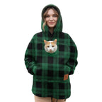 Sudadera Kangapaw cuadros verdes con gato asomando por la ventana